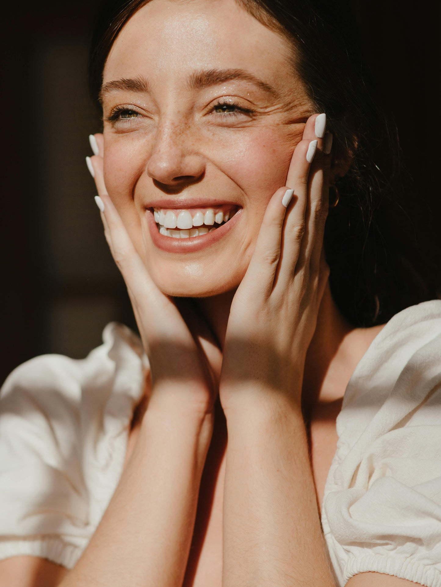 MOLUNI Pro RF — 9-in-1 Facial Lifting & Skin Tightening Device